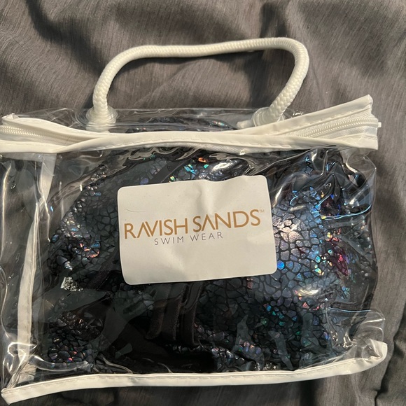 Fitness Competition Suit - Picture 1 of 6